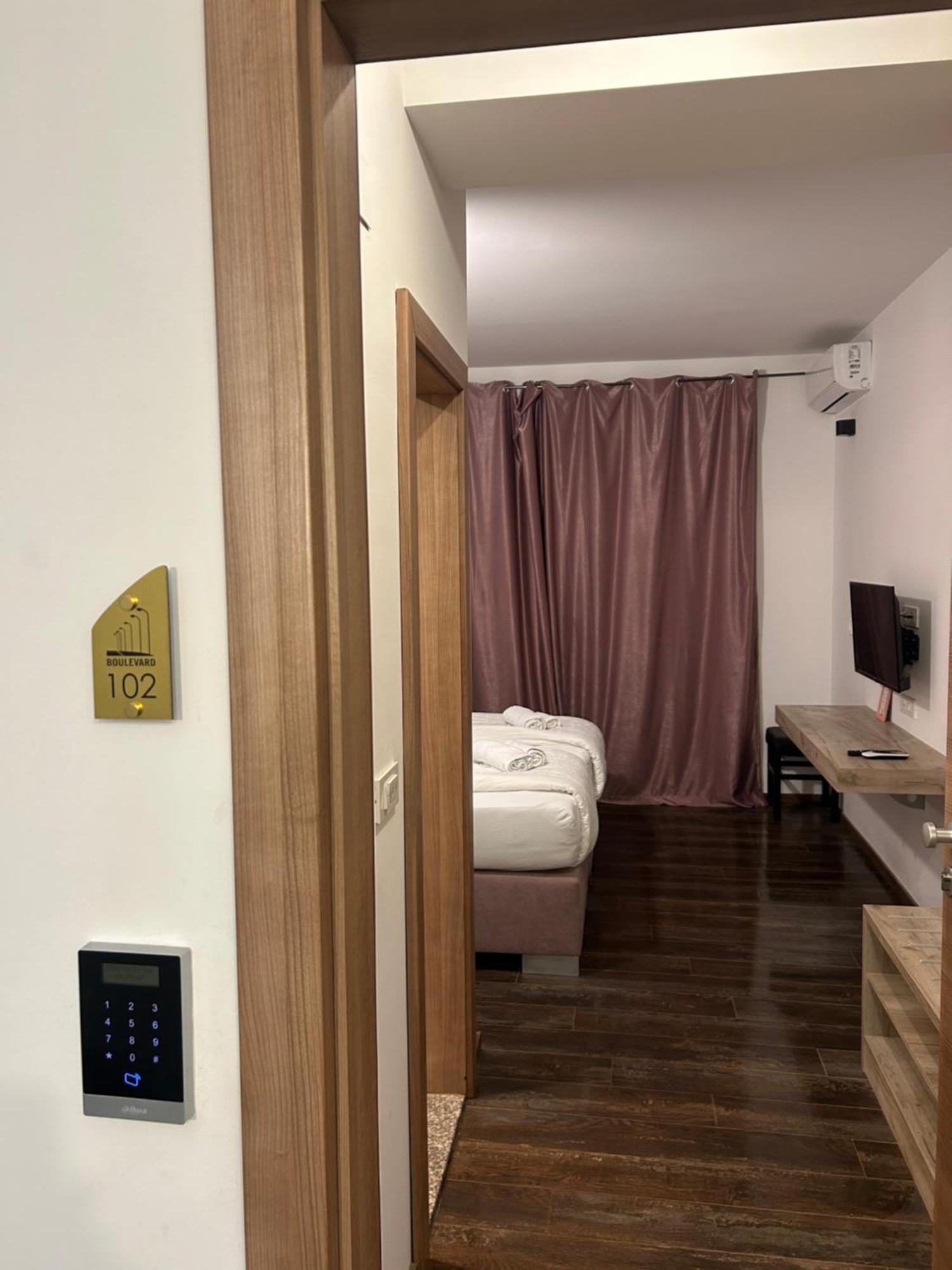 Boulevard Luxury Apartments City Center 奥赫里德 外观 照片