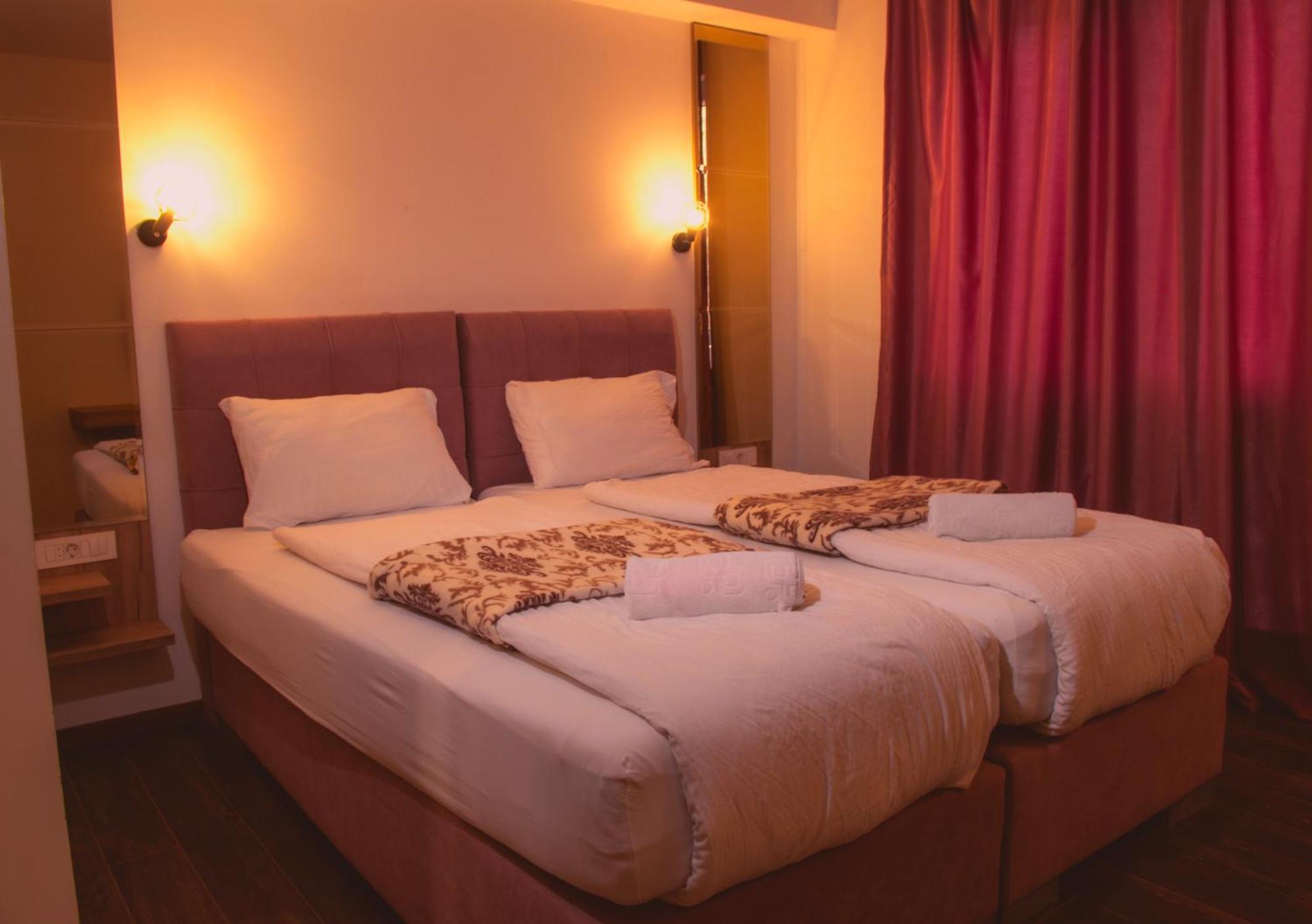 Boulevard Luxury Apartments City Center 奥赫里德 外观 照片