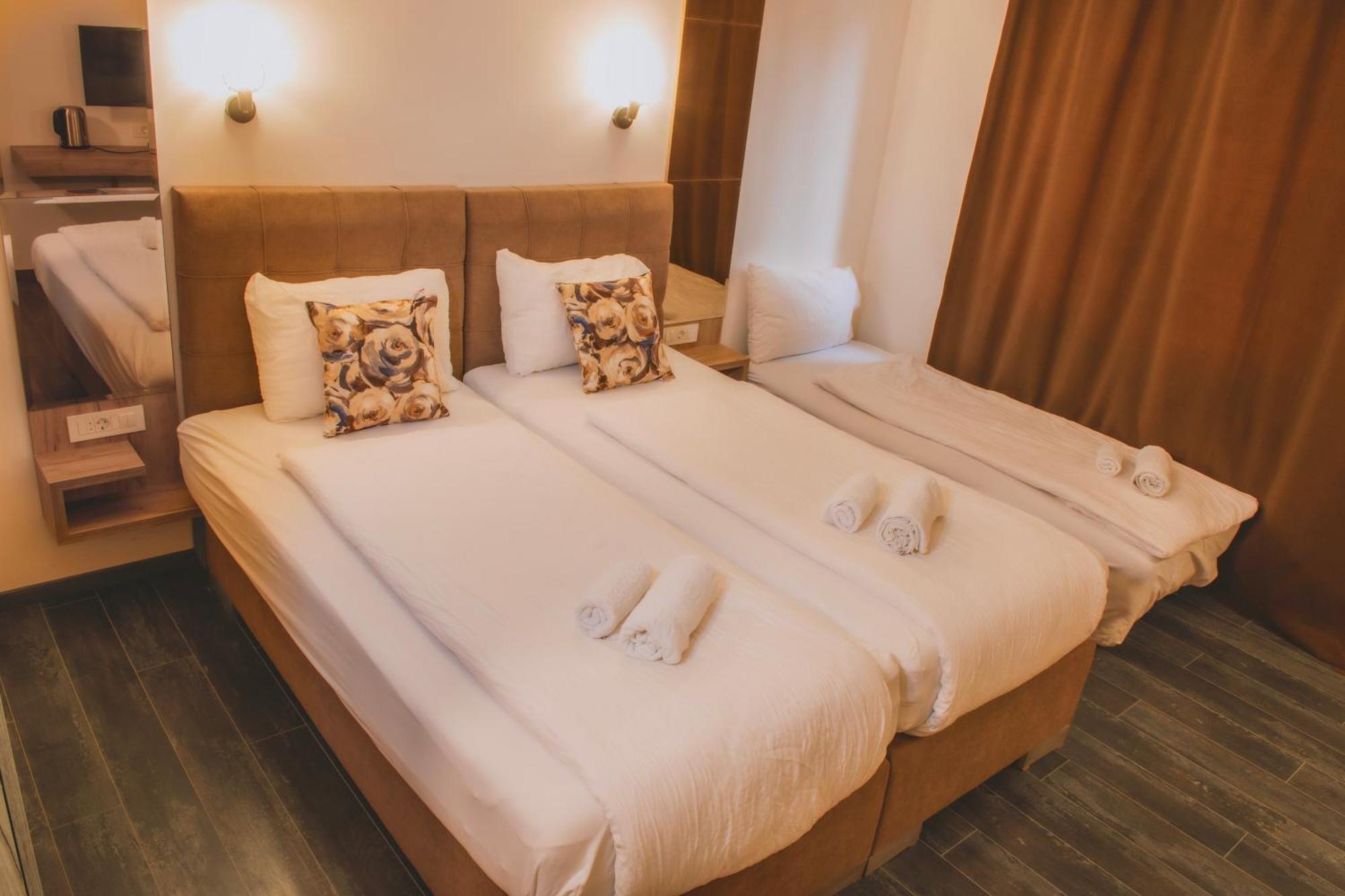 Boulevard Luxury Apartments City Center 奥赫里德 外观 照片
